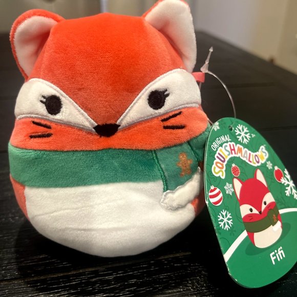 NWT Squishmallows Holiday Christmas Fifi the Fox 2022 4.5" - Picture 1 of 3